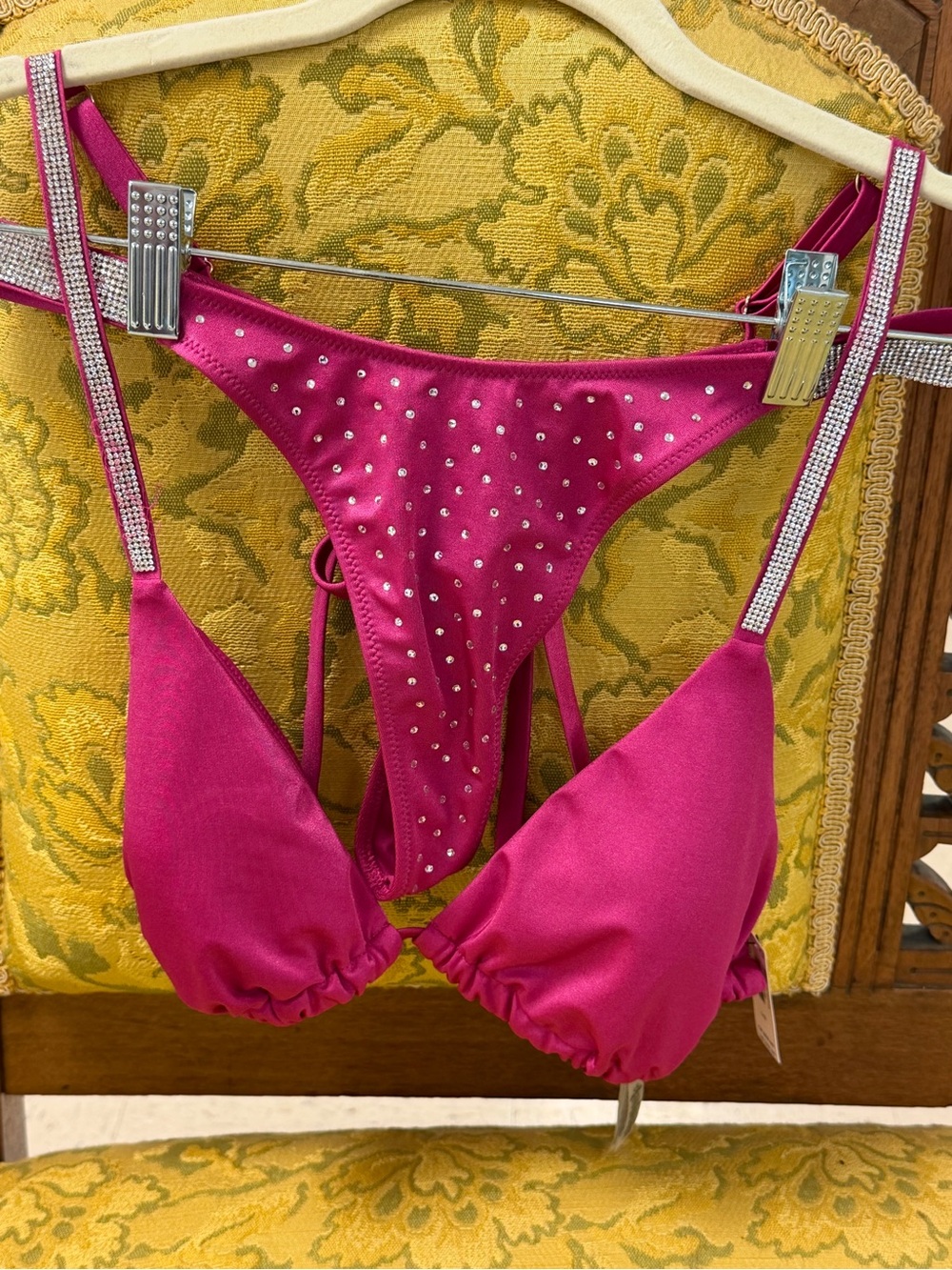 Victoria's Secret Yellow Tag L/G Size